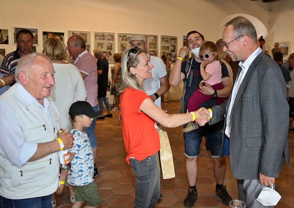 Vernisáž výstavy_Pačoky a jejich Tváře 